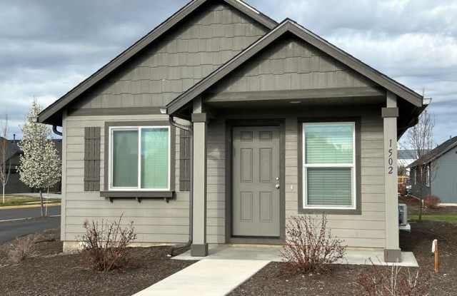 2 Bedroom / 1 Bathroom Cottage is SW Redmond photos photos