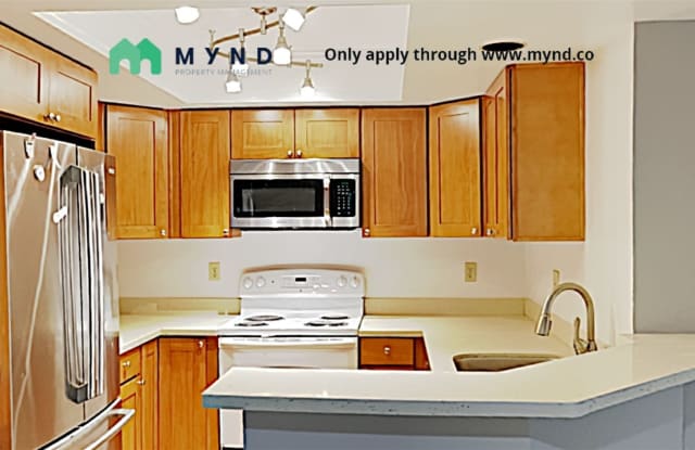 1336 Bellevue Way NE Apt 5 - 1336 Bellevue Way Northeast, Bellevue, WA 98004