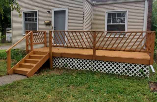 2 Bedroom-1 Bath-$1050/month - 20082 Elkhart Street, Harper Woods, MI 48225