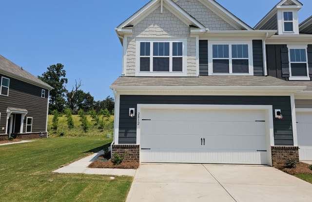 Like New End-Unit townhome in Monroe! photos photos
