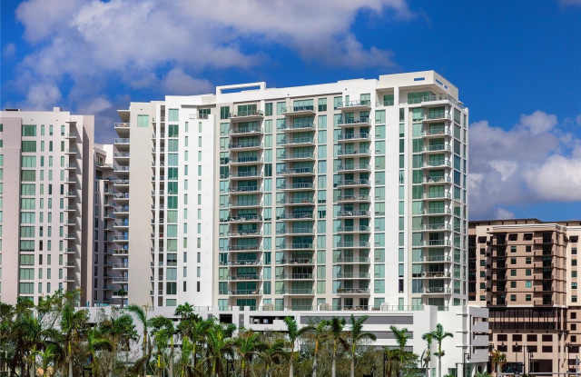 301 QUAY COMMONS photos photos