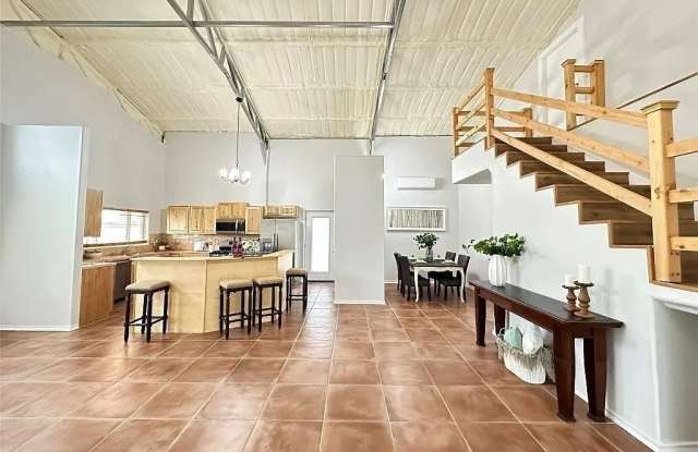 2191 BETHANY Road Gallery 2