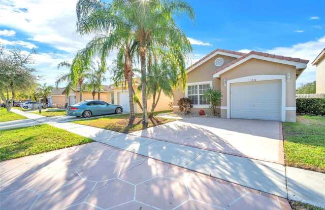 3016 SW 179th Ave photos photos