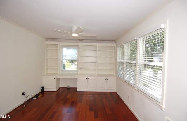 2100 Sutton Drive Gallery 4
