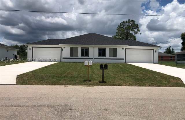 4572 Golfview Blvd photos photos
