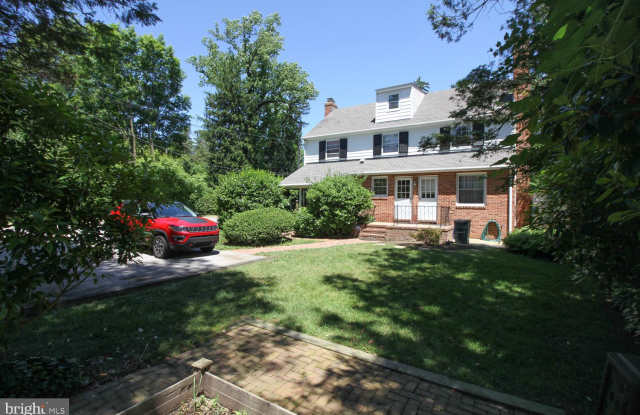 5918 CHARLESMEAD ROAD Gallery 3