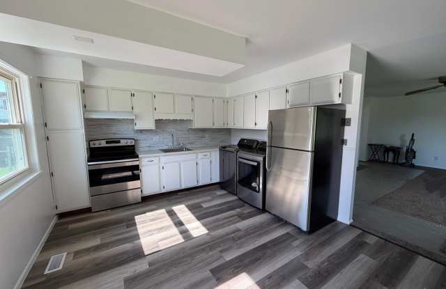 2526 Rochester Avenue Gallery 2
