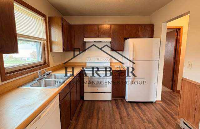 2426 30th Avenue NW - C Housing Choice Vouchers Accepted photos photos