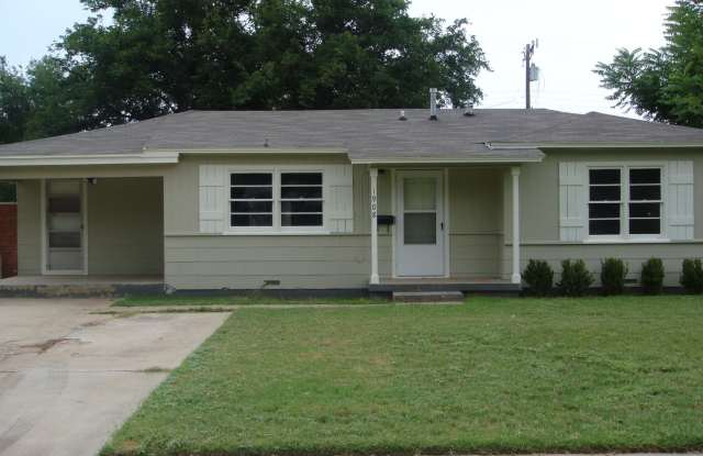 4 Bedroom/2 full bath/ 1-car detached garage photos photos