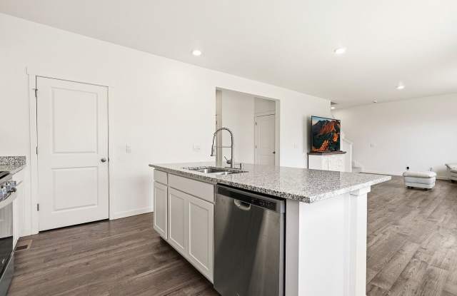 3713 Catmint Street Gallery 2