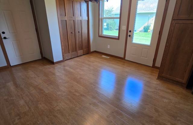 GORGEOUS 55+ Community; Single-Level Living, 2bd/2ba- SHORT TERM LEASES AVAILABLE Gallery 4