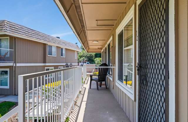 27725 Mountain Meadow Rd #32 Gallery 3