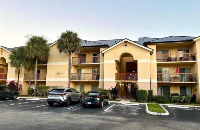 7630 Westwood Dr - 7630 Westwood Drive, Tamarac, FL 33321