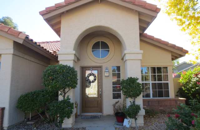 4901 E. Paradise Ln. Gallery 2