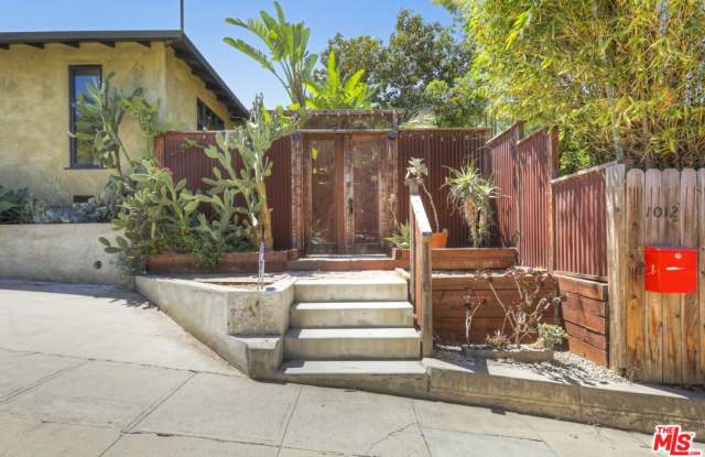 1014 Coronado Ter Gallery 3