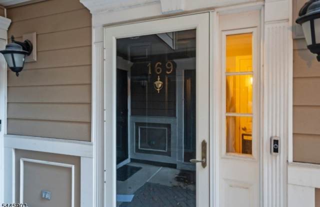 169 Price Ct Gallery 3