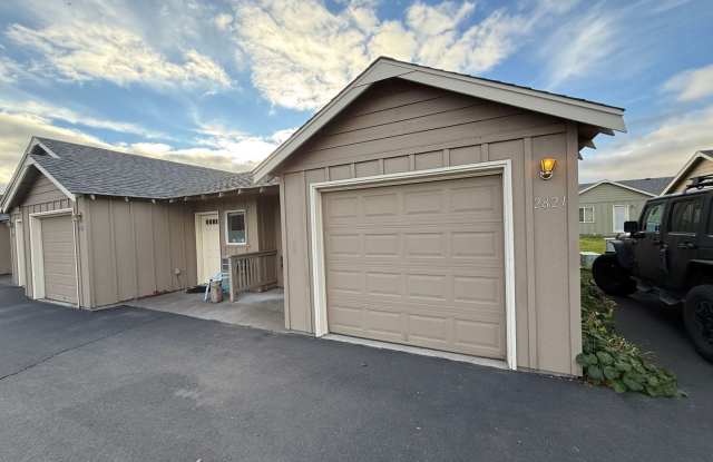 1 Bedroom / 1 Bathroom Cedar Creek Village Cottage photos photos