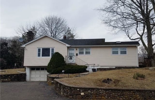 215 Kensington Avenue - 215 Kensington Avenue, Meriden, CT 06451