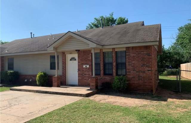 824 Russell Circle photos photos