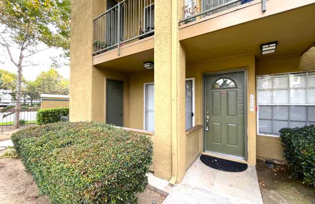 1 bed, 1 bath located in Corona! photos photos