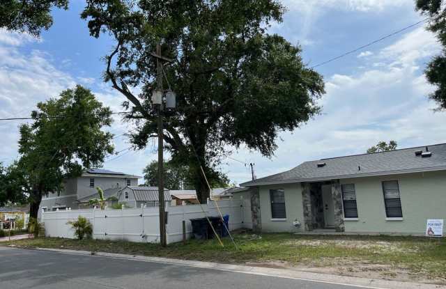 Beautiful 3BR Home in Central Tampa – Move-In Ready! photos photos Beautiful 3BR Home in Central Tampa – Move-In Ready! photos photos