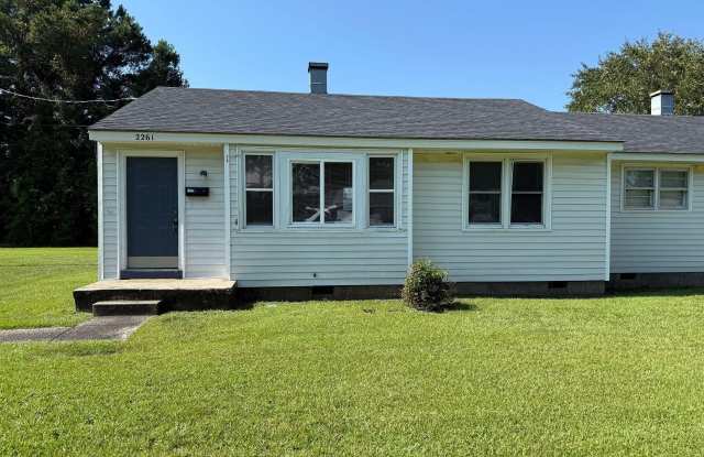 2261 Onslow Drive Gallery 1