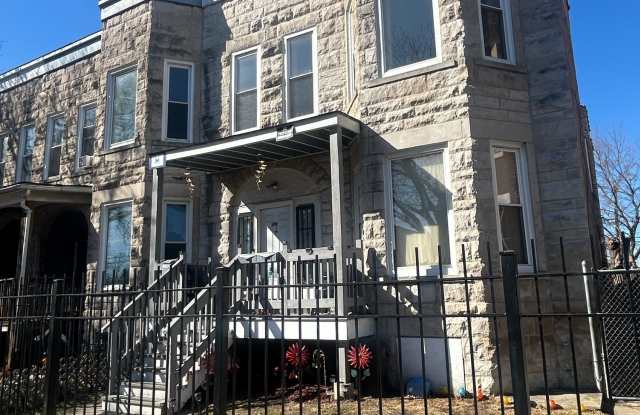 7836 South Emerald Avenue - 2 photos photos