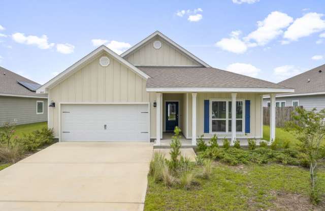 464 Eagle Lake Way - 464 Eagle Lake Way, Callaway, FL 32404