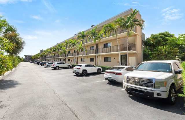 3605 S Ocean Boulevard Gallery 2