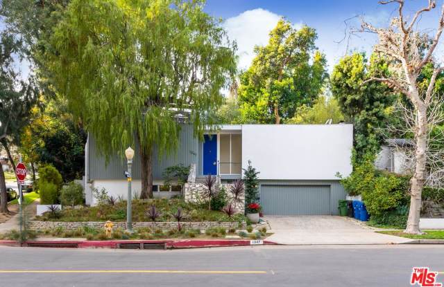 1047 WESTHOLME Avenue Gallery 2
