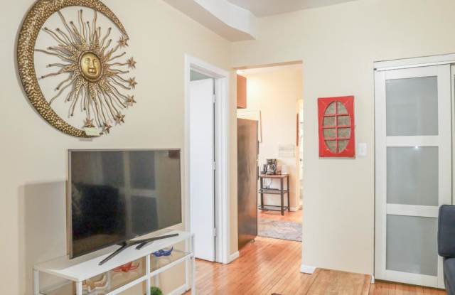 1549 North Maplewood Ave. photos photos