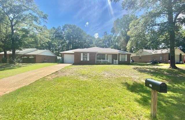 316 Runnymeade Drive - 316 Runnymeade Drive, Crestview, FL 32539