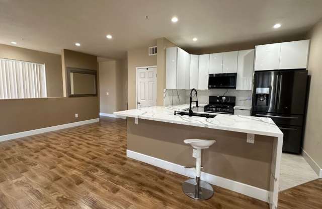 SPECIOUS 2 BED 2 BATH CONDO WITH ATTACHED CAR GRAGAE AT VISTANA photos photos