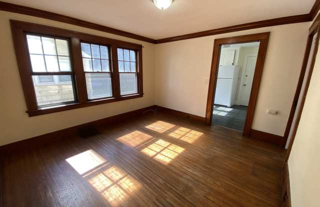 741-743 Genesee Park Boulevard - 743-DN Gallery 4