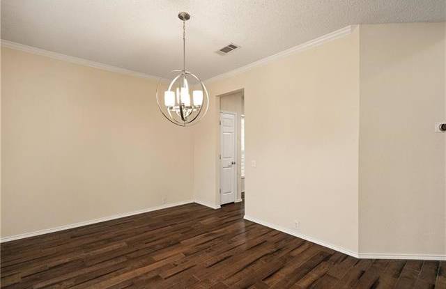 6702 Richmond Drive Gallery 3
