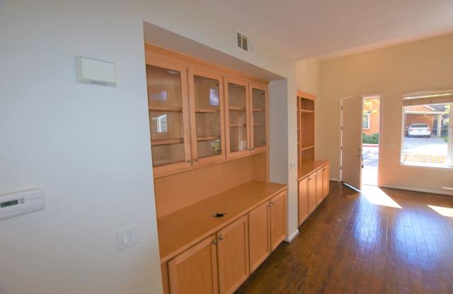 Gorgeous Home in Desirable Los Gatos: Four Bedrooms, Two and One-Half Bathrooms SFR photos photos
