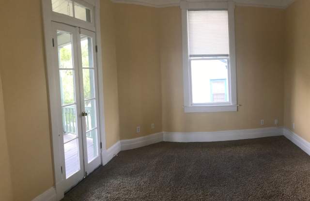 308 East Anderson Street - B Gallery 1