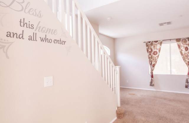 Blue Diamond & Decatur Gated community Gallery 4