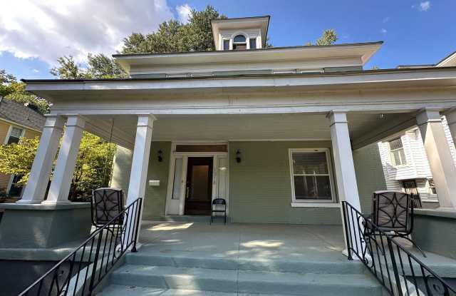 4 BR/ 2 BA in Central Gardens Area- AVAILABLE NOW! Gallery 3