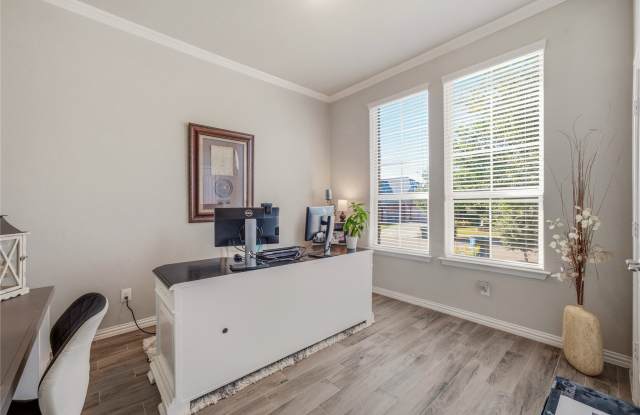 14808 Brettridge Drive Gallery 4