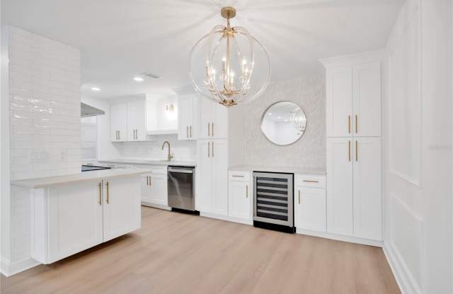 3024 PLAZA TERRACE Drive Gallery 4