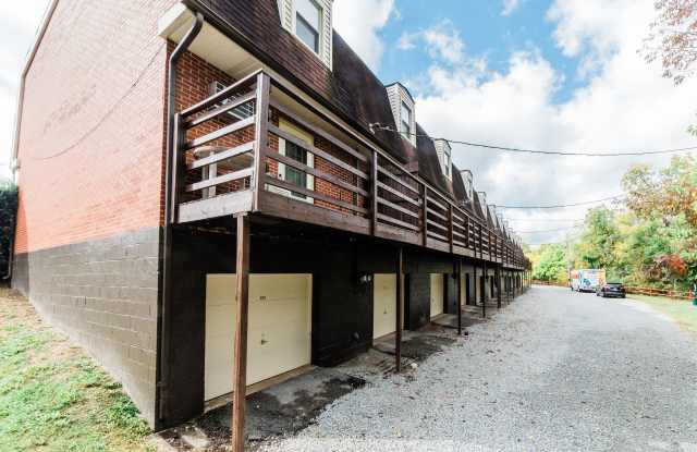 Starboard Villa Townhomes Gallery 3