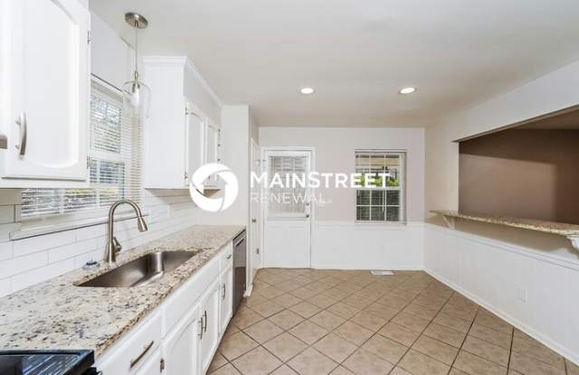 1405 Highland Drive Gallery 4