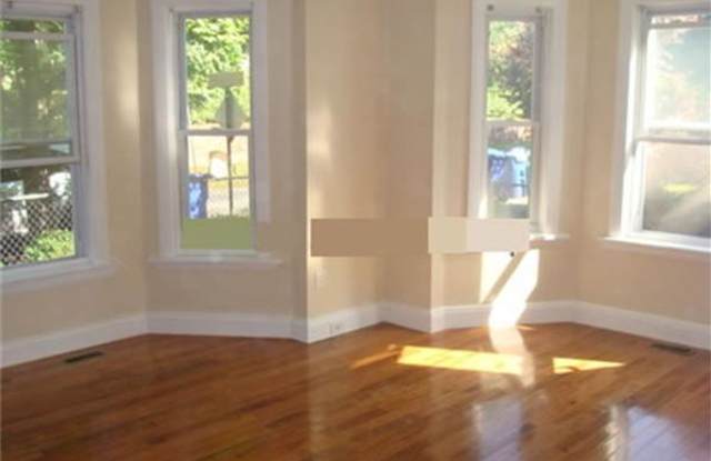 18 Bowen St. photos photos
