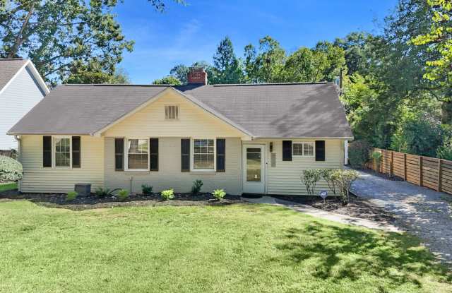 817 Sedgefield Road Gallery 3
