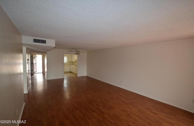 4438 E Fort Lowell Road Gallery 4