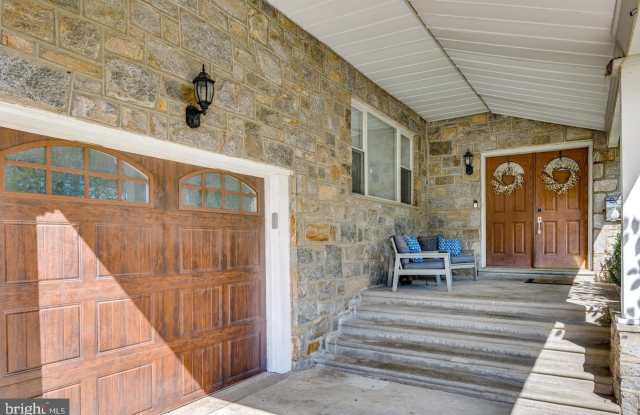 421 FIRESIDE Lane Gallery 3