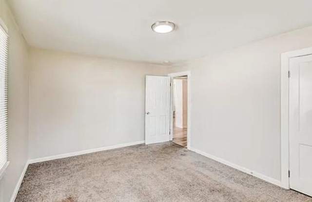 112 Hillsborough Drive - 112 Hillsborough Drive, Wade Hampton, SC 29615