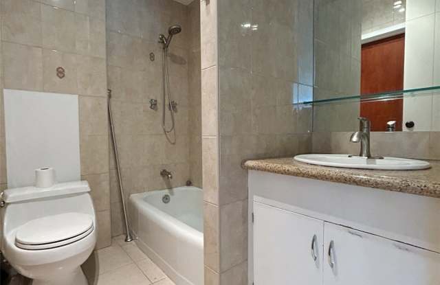 1543 Makiki Street unit: 605 Gallery 2