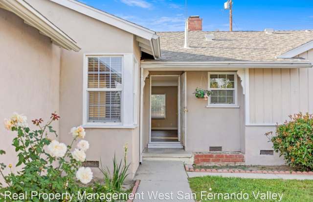 20357 Cantara St Gallery 4